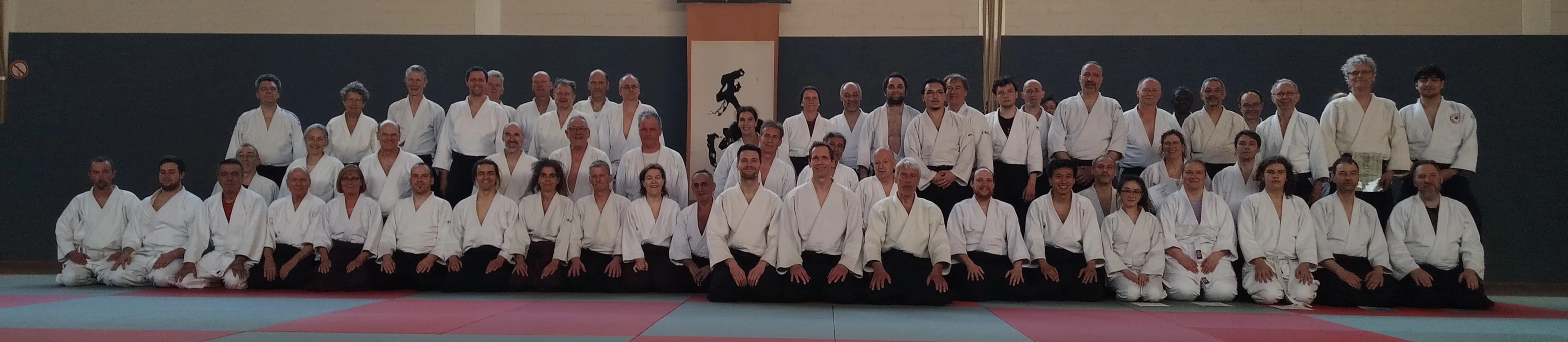 Gruppenfoto mit Teilnehmern des Berliner Verbundtrainings im April 2025